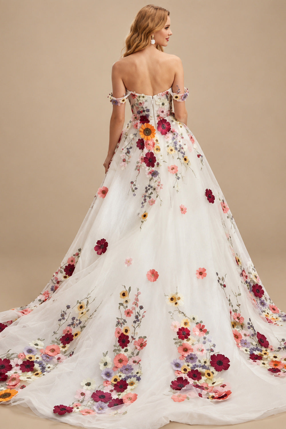 Rutipo As Picture Flower(s) Appliques Lace Off-The-Shoulder Sleeveless A-Line Court Train Tulle Wedding Dresses