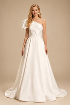 Rutipo Ivory Elegant One-Shoulder Sleeveless A-Line Court Train Italian Satin Wedding Dresses With Bow(s)