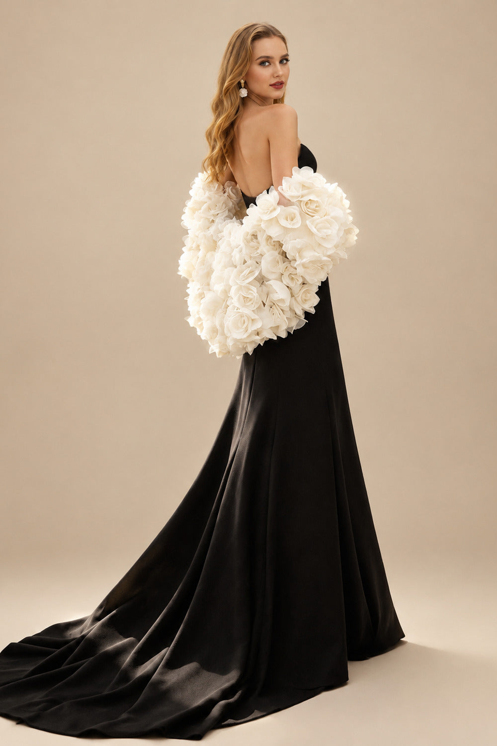 Rutipo As Picture Trumpet/Mermaid Sweetheart/Plunge Neck Sleeveless Court Train Elastic Satin/Organza Wedding Dresses With Flower(s)/High Split