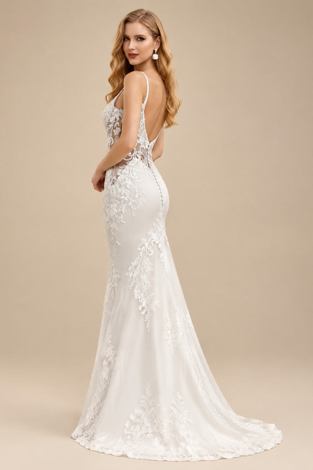 Rutipo Ivory Trumpet/Mermaid Plunge Neck Sleeveless Court Train Elastic Satin Wedding Dresses With Appliques Lace