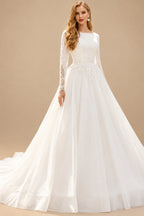 Rutipo Ivory Ball-Gown Scoop Neck Long Sleeves Chapel Train Organza Wedding Dress With Appliques Lace